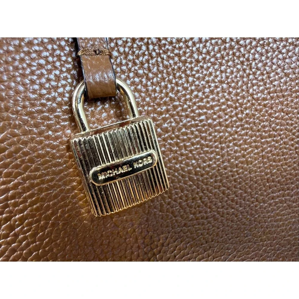 Michael Kors Mercer Large Leather Tote Bag in Acorn Pristine! Used 1 Time